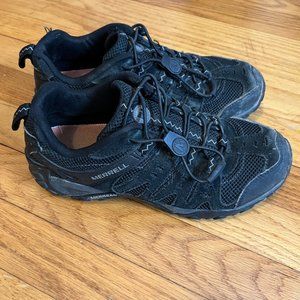 Men's Size 7 Merrell Hiking Shoes